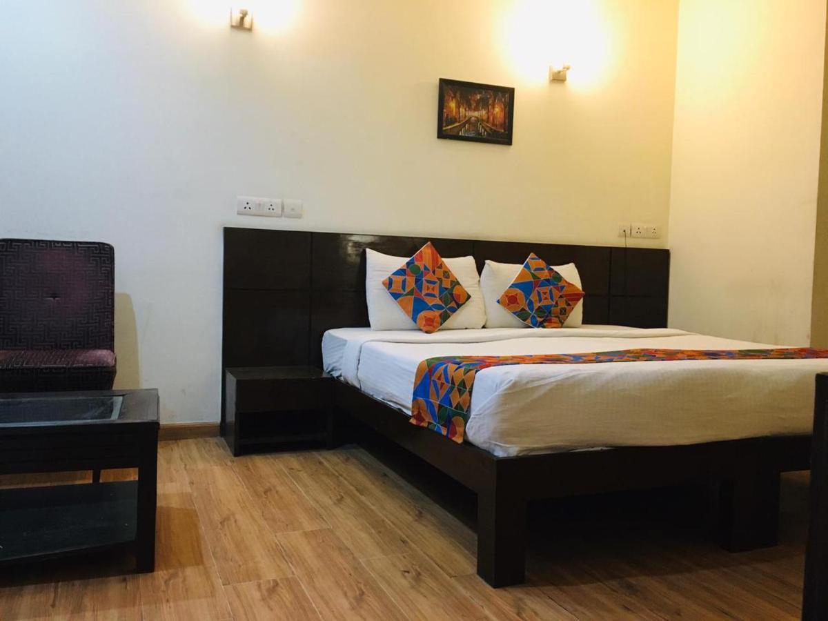 Hotel Merriment Alpha Noida Eksteriør bilde